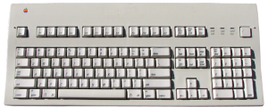 Apple Extended Keyboard II - 01