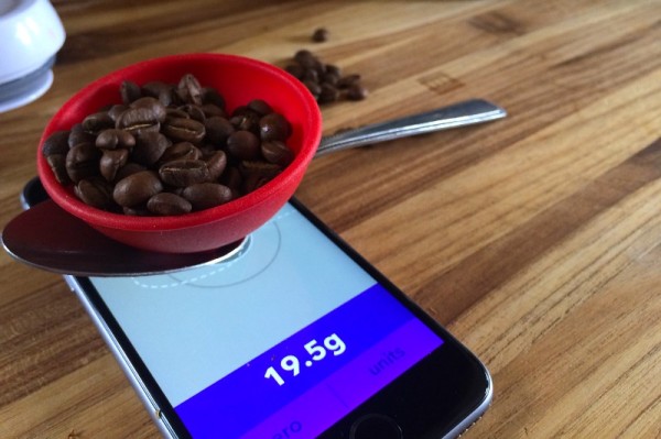 Gravity-for-iPhone-teaser-001