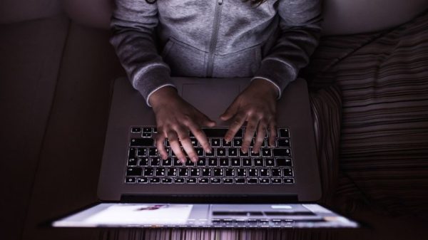 macbook_night