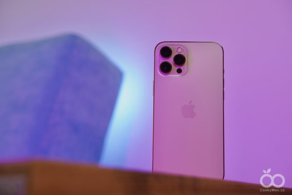 iPhone 12 Pro Max recenze