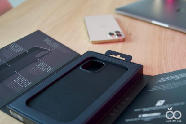 Mujjo Full Leather Case recenze