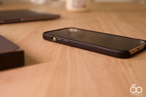 Mujjo Full Leather Case recenze