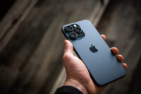 iPhone 15 Pro Max zadní strana