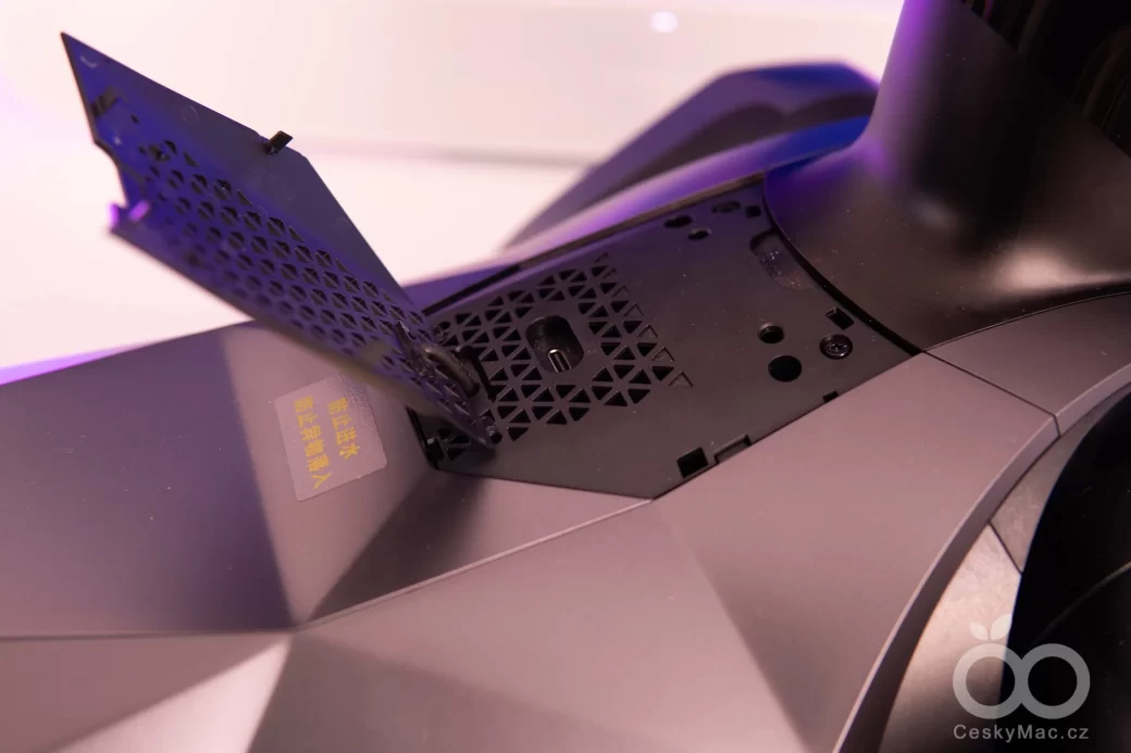 Xiaomi Cyberdog 2 nabíjecí USB-C konektor