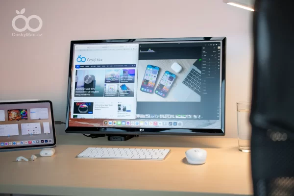 iPad Pro M4 (2024) připojený k monitoru