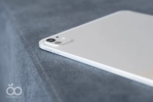 iPad Pro M4 (2024) tlačítka