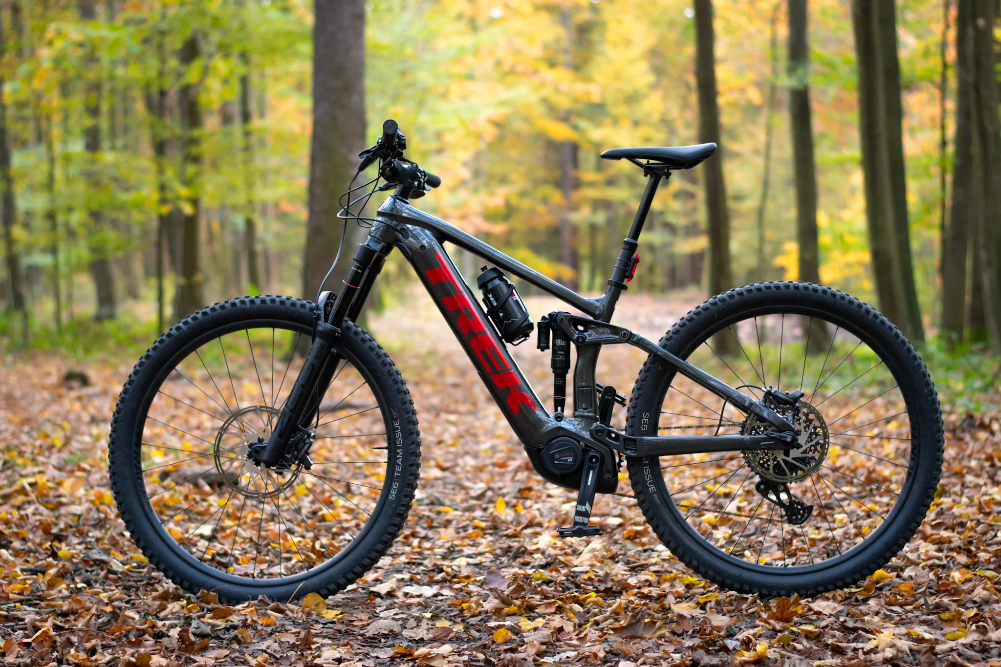 Trek Rail 9 celkový pohled na kolo z levé strany