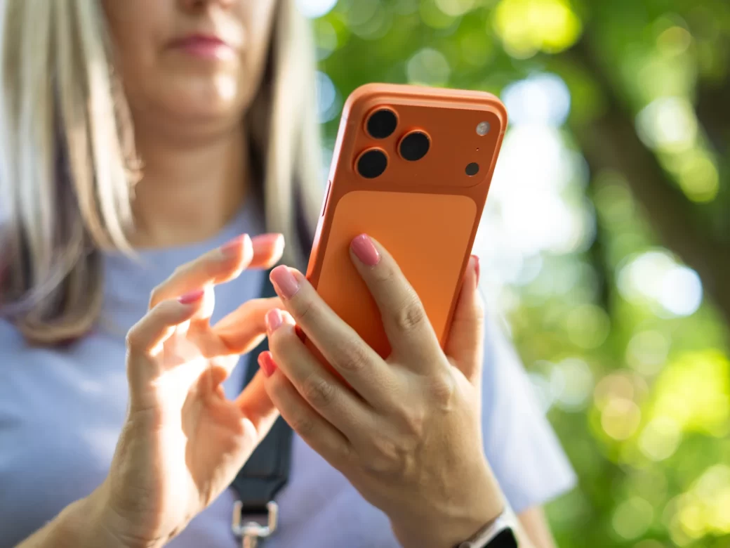 iPhone 17 Pro Max v ruce