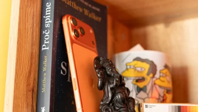 iPhone 17 Pro Max pravá strana