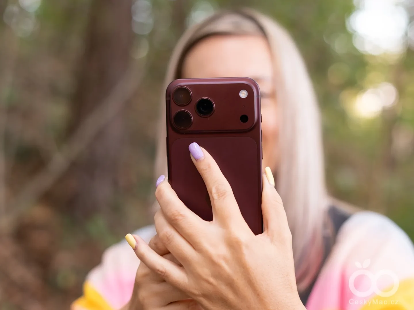 iPhone 18 Pro Max v ruce