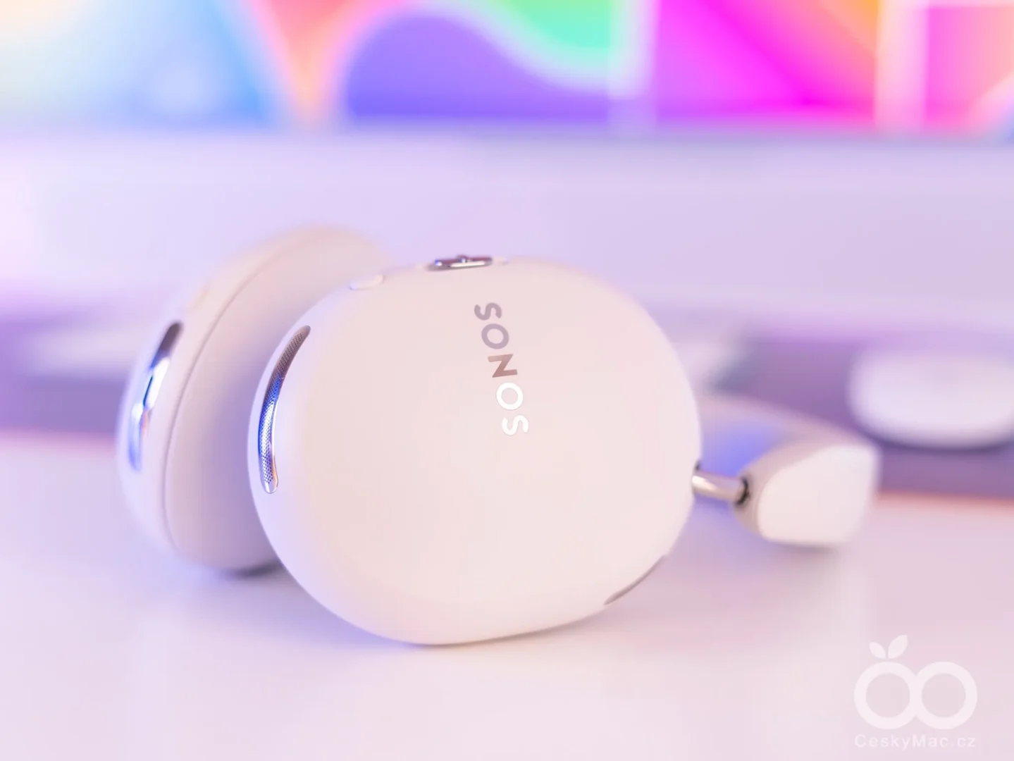 Sonos Ace Ultra detail sluchátek