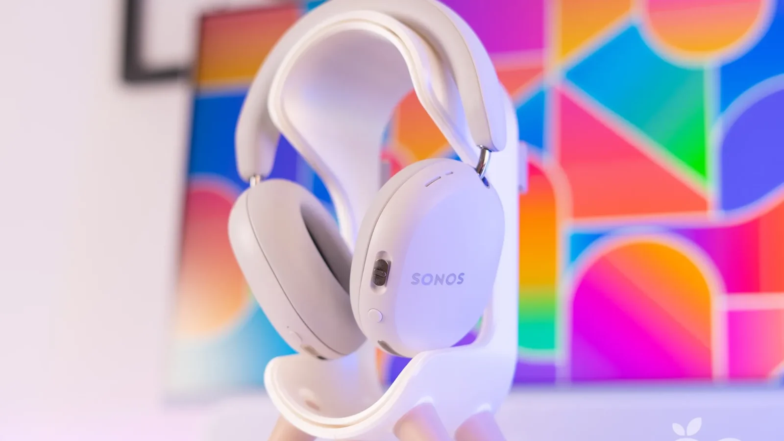 Sonos Ace Ultra pravá mušle